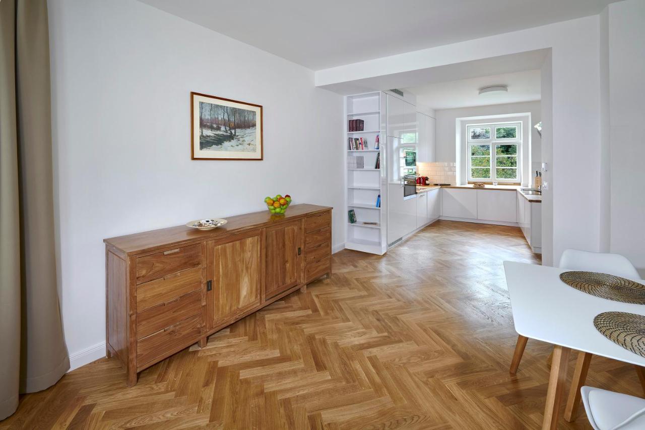 Downtown Suites Mala Strana Prague Exterior photo