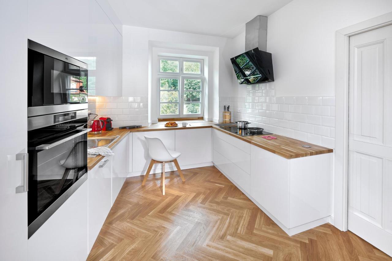 Downtown Suites Mala Strana Prague Exterior photo