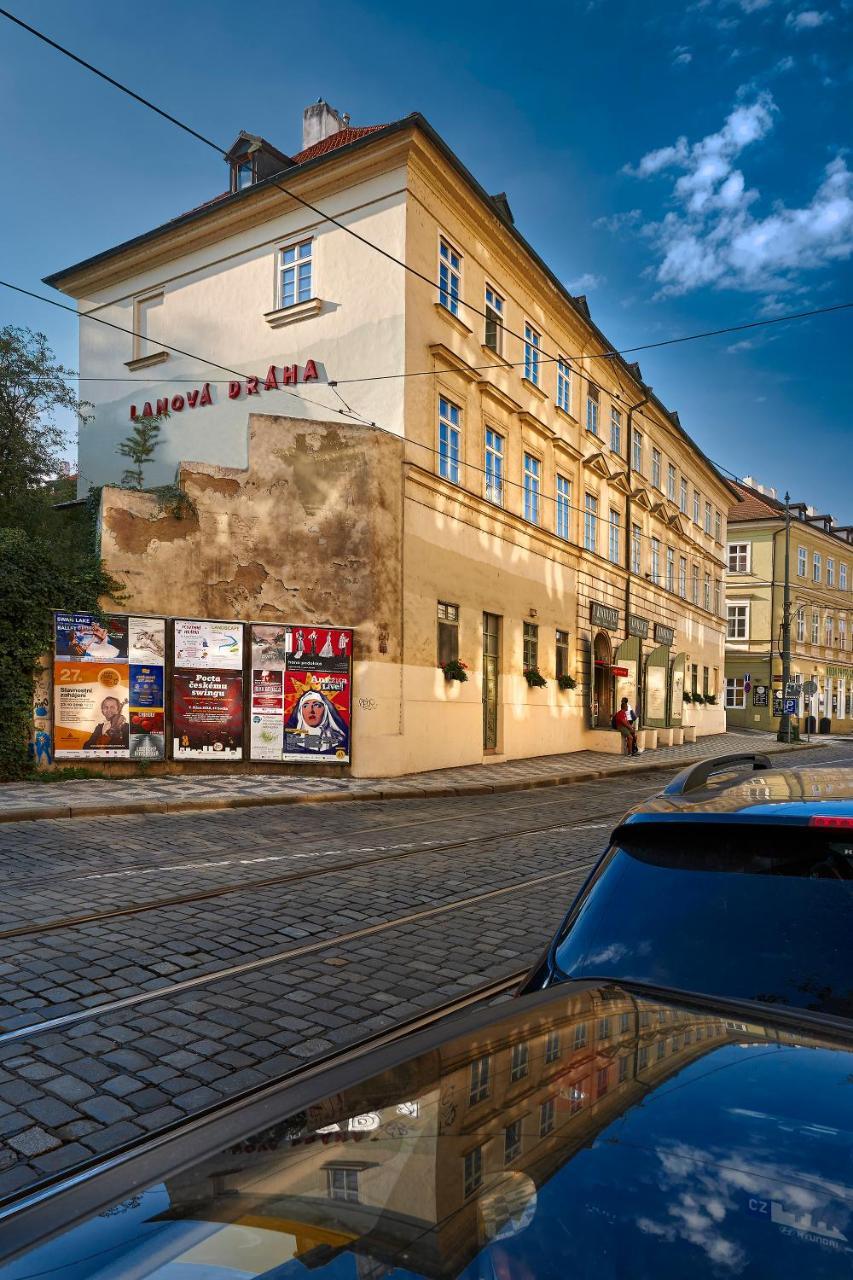 Downtown Suites Mala Strana Prague Exterior photo
