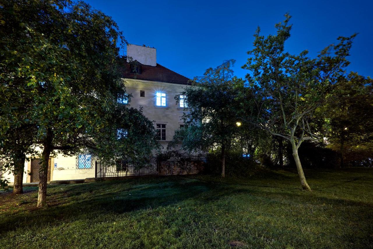 Downtown Suites Mala Strana Prague Exterior photo